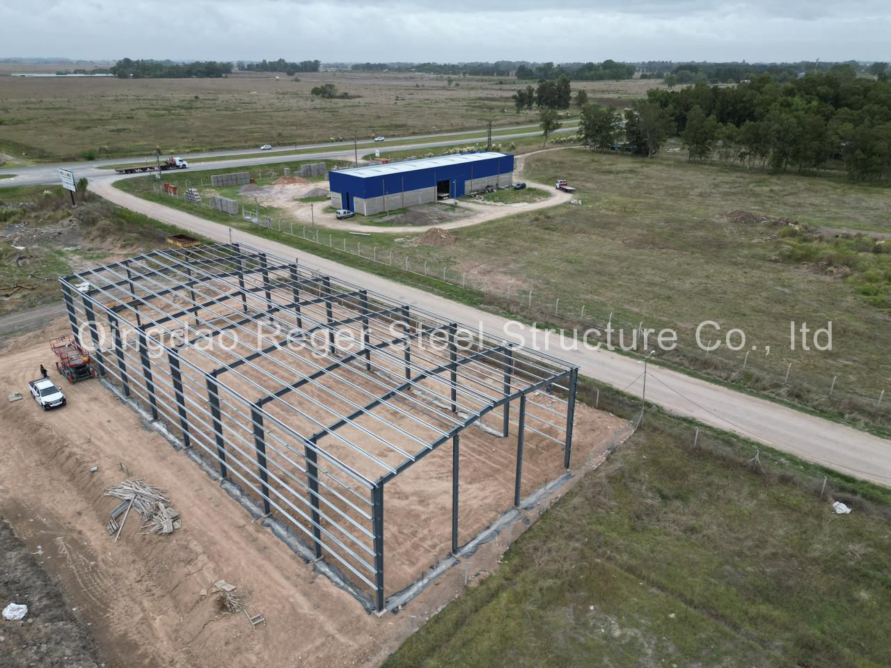 column-free warehouse design